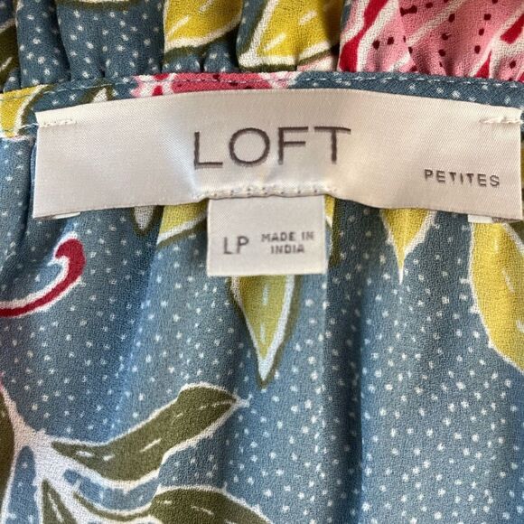 LOFT Floral Tunic Top Size Petite L EUC - Picture 7 of 7
